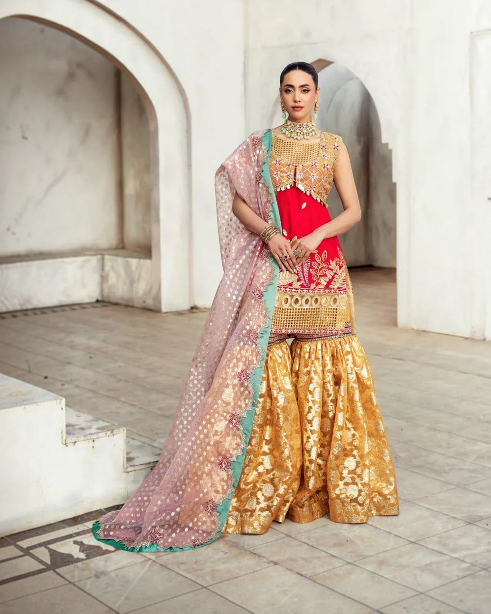 Izna - Heeriye formal collection