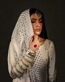Moonlit Grace - Bunto royal saree