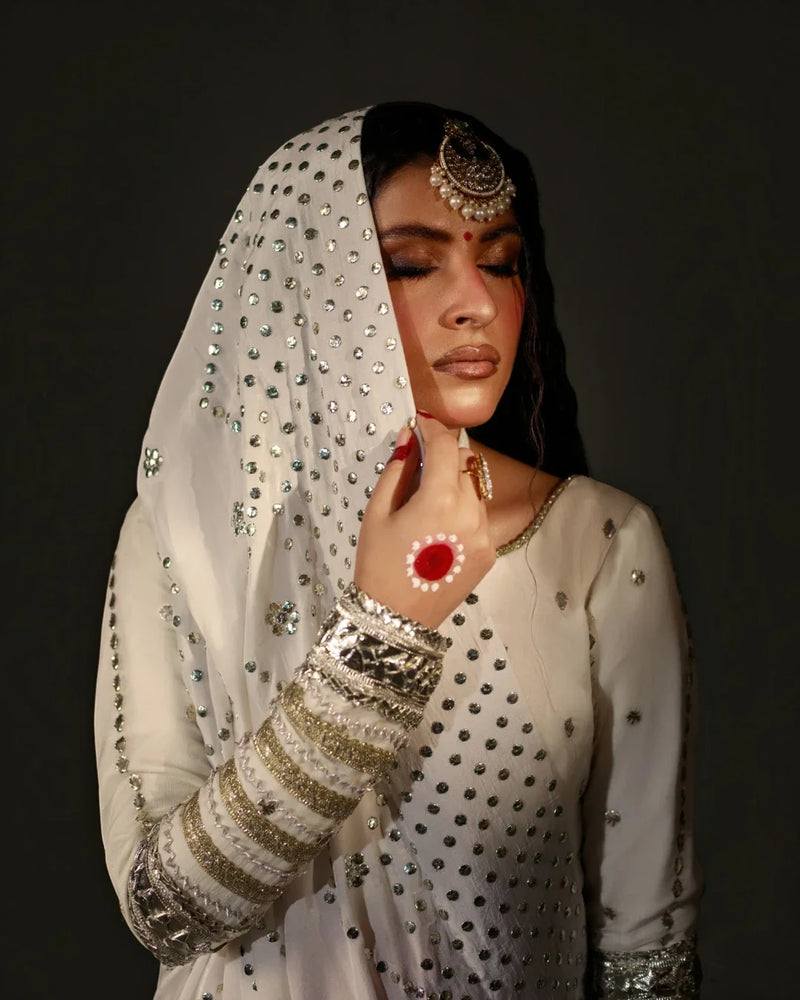 Moonlit Grace - Bunto royal saree
