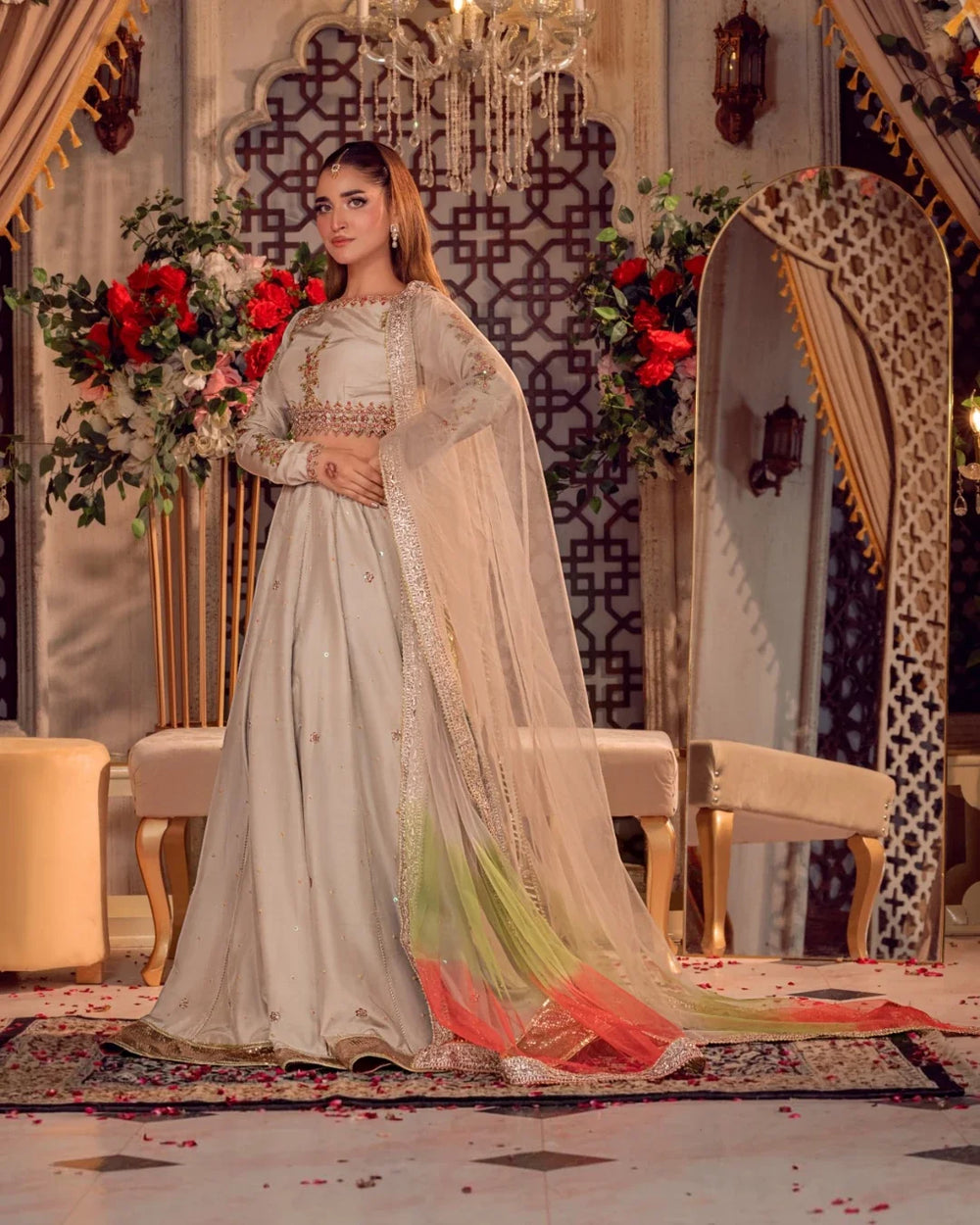 Opaline Majesty - The Royal Empress